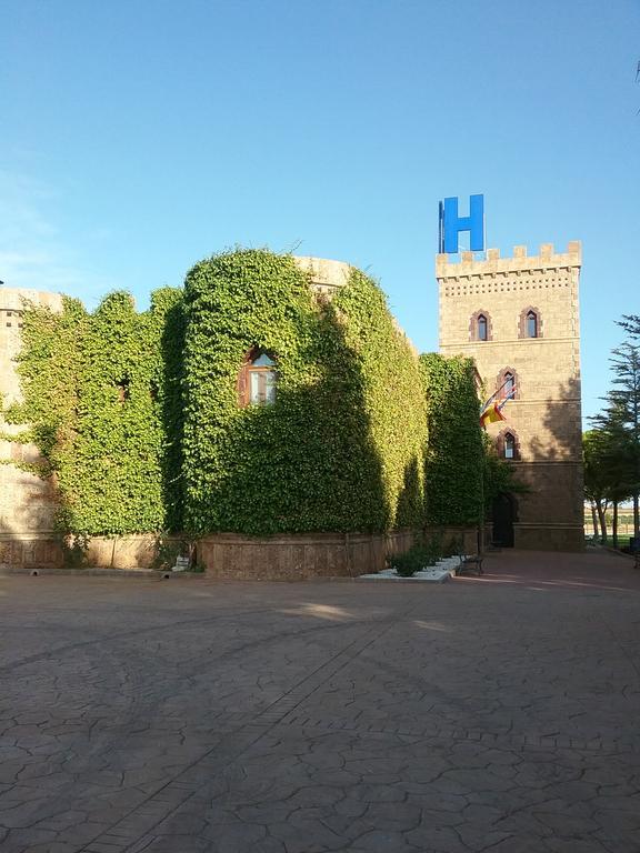 Hotel Vinedos Y Bodegas El Castillo Villarrobledo Exteriér fotografie