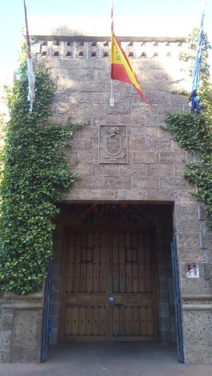 Hotel Vinedos Y Bodegas El Castillo Villarrobledo Exteriér fotografie